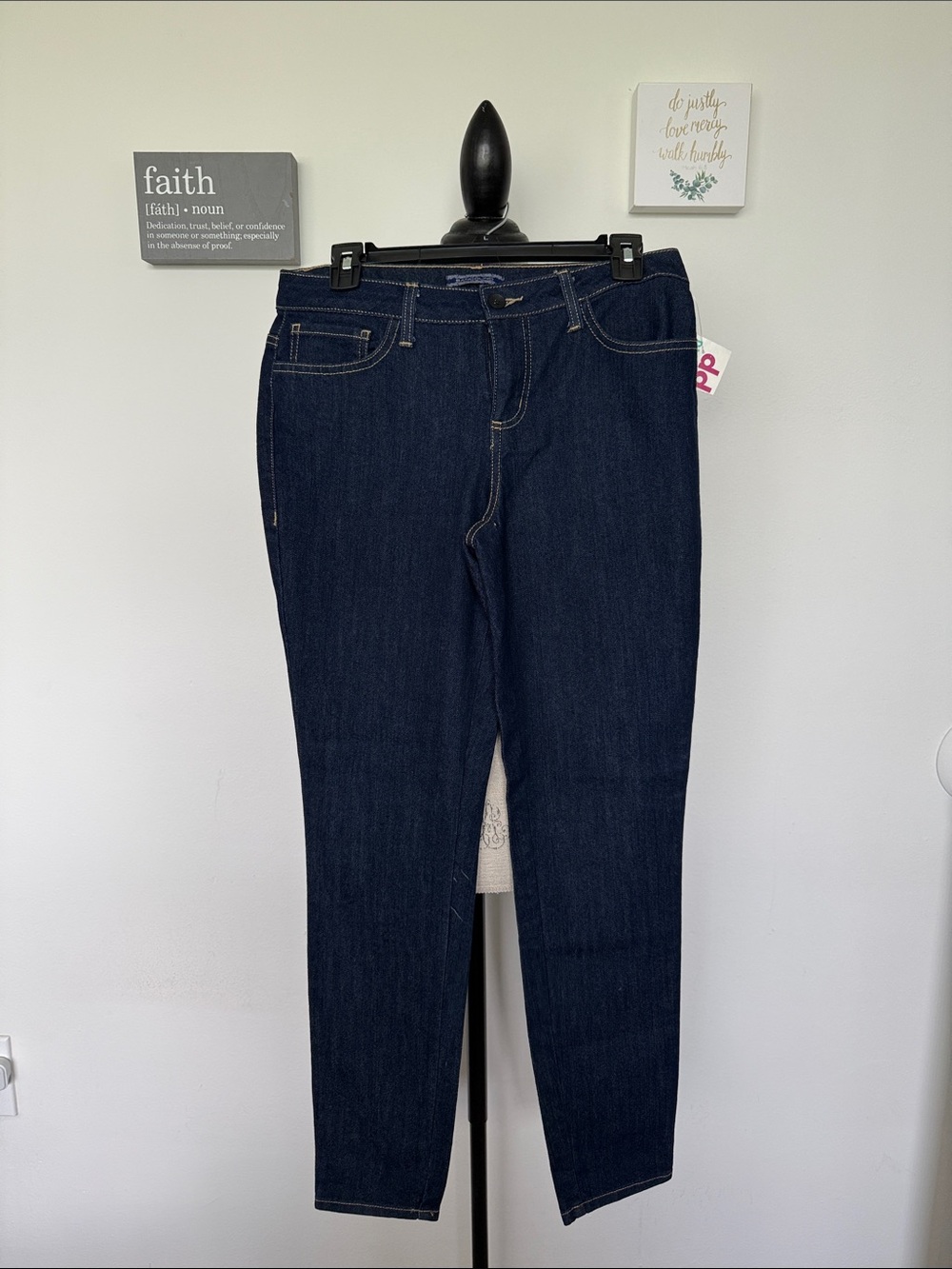 Bandolino Women's Skinny Jeans - Dark Blue